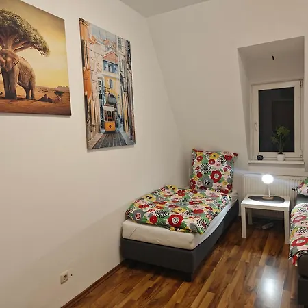 Work And 3 Schlafzimmer 6 Betten Kueche Bad Innenstadt