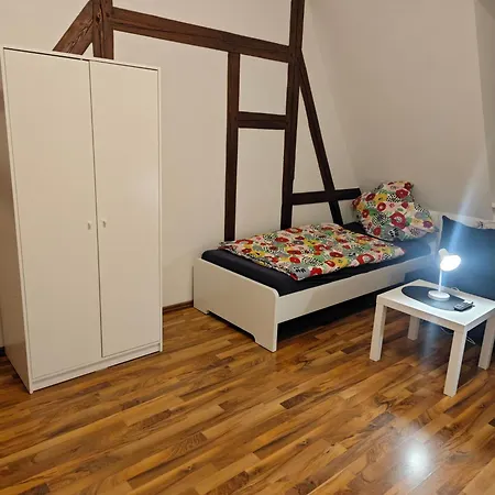 Work And 3 Schlafzimmer 6 Betten Kueche Bad Innenstadt *