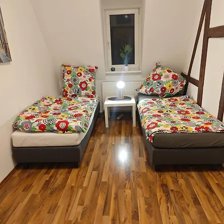 Work And 3 Schlafzimmer 6 Betten Kueche Bad Innenstadt