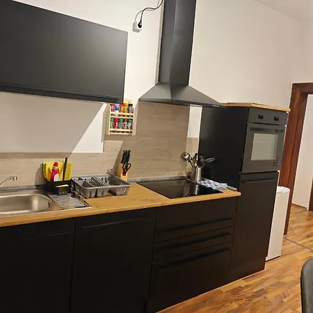 Work And 3 Schlafzimmer 6 Betten Kueche Bad Innenstadt 뤼덴샤이드