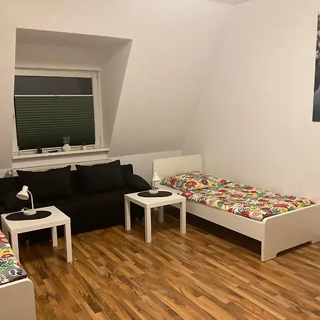 Work And 3 Schlafzimmer 6 Betten Kueche Bad Innenstadt *